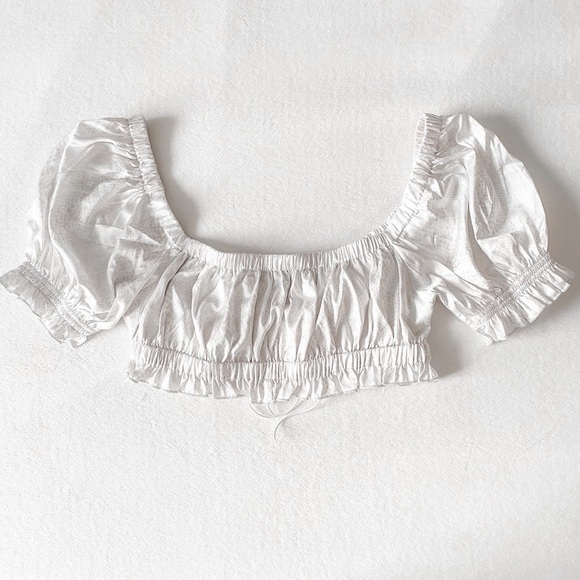 Lioness Blouse - Picture 14 of 16